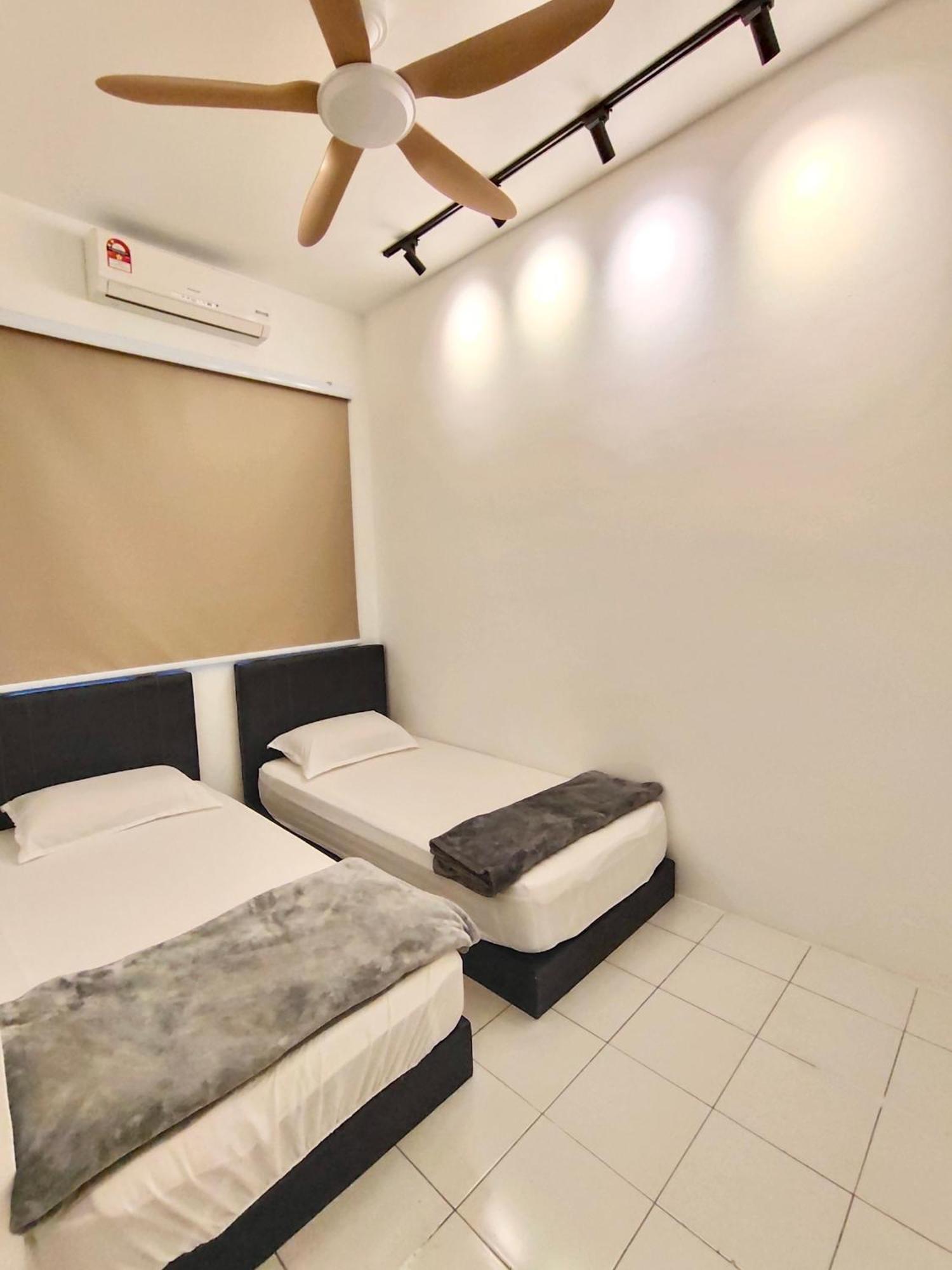 Sakura 1 Homestay Kampar Landed Екстер'єр фото